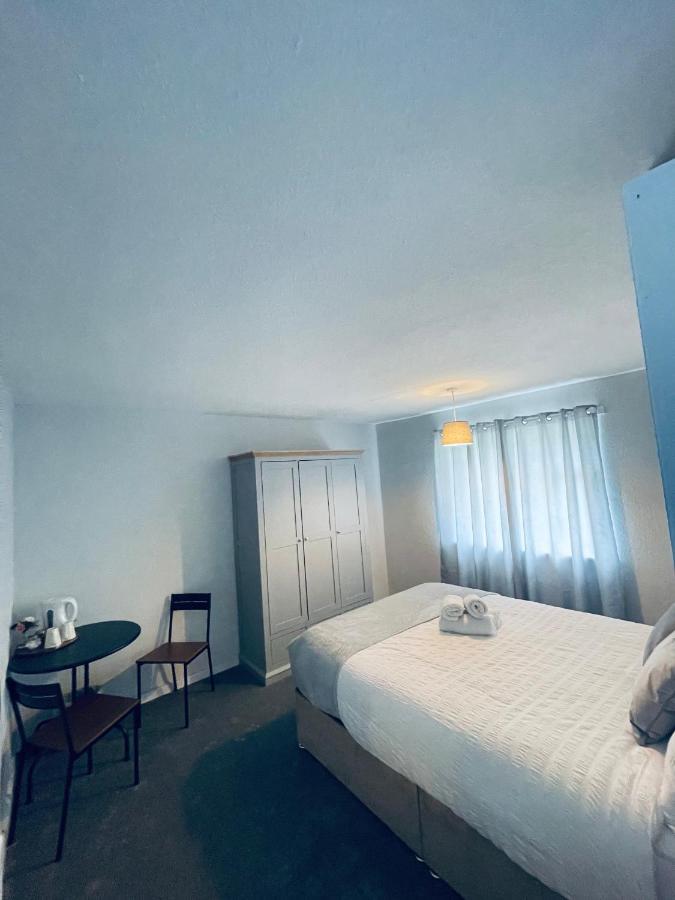 II Comfortable Room, Shared House Almondsbury Esterno foto