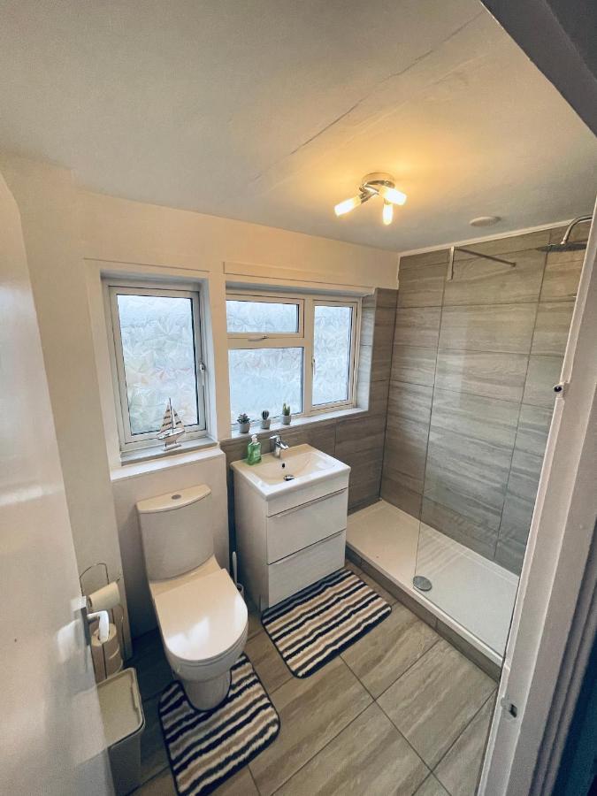 II Comfortable Room, Shared House Almondsbury Esterno foto