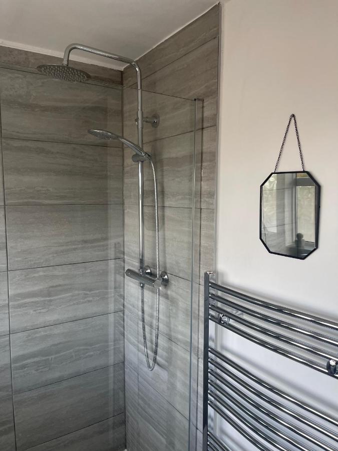 II Comfortable Room, Shared House Almondsbury Esterno foto